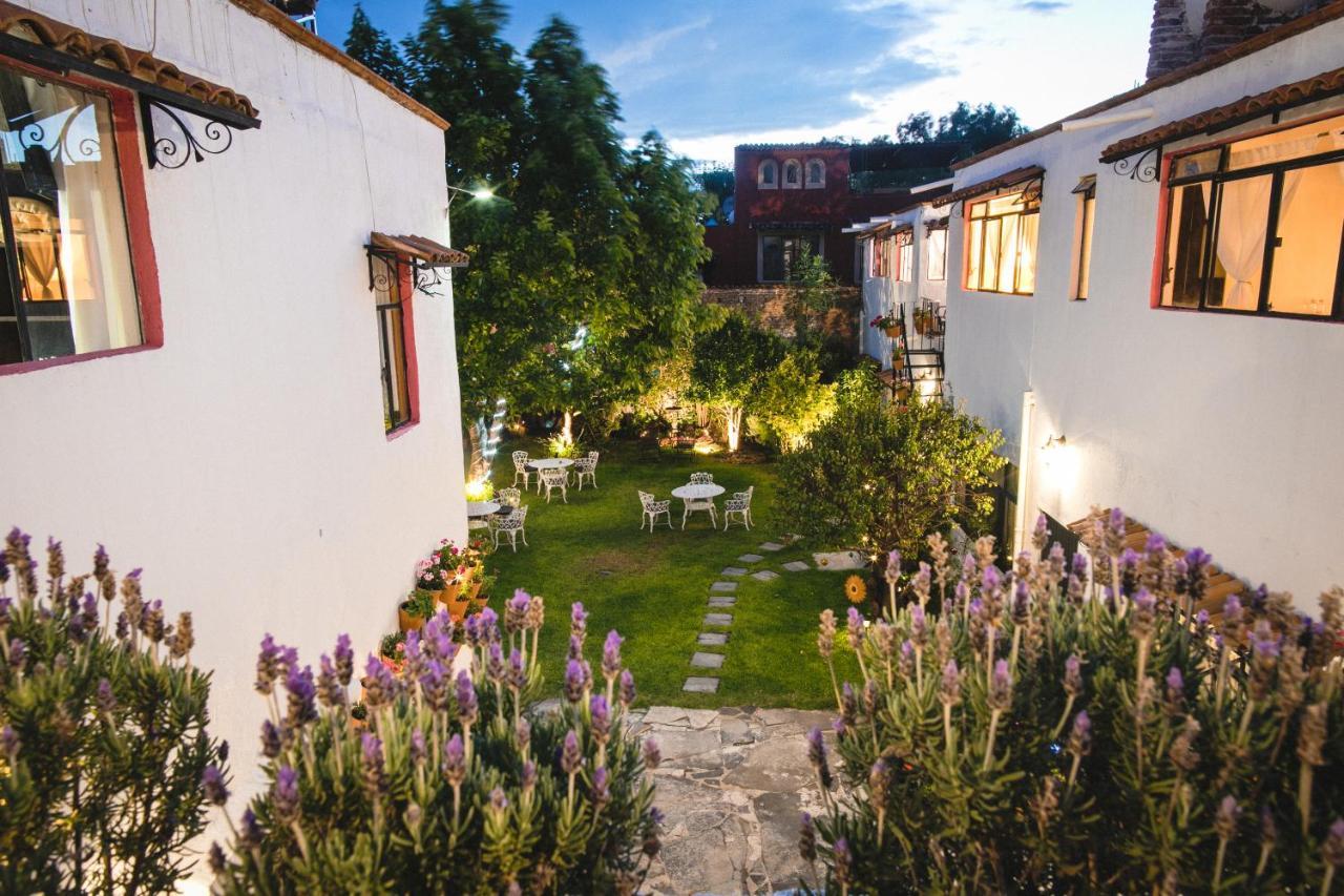 Hotel Petra Сан Мигел де Аленде Екстериор снимка